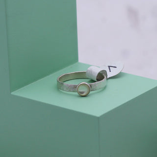 Mother of Pearl Gemstone Ring - Size V