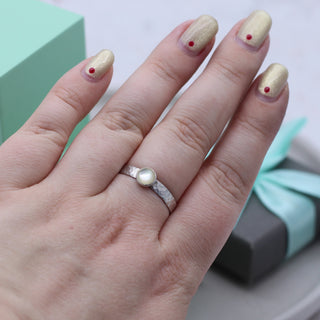 Mother of Pearl Gemstone Ring - Size V